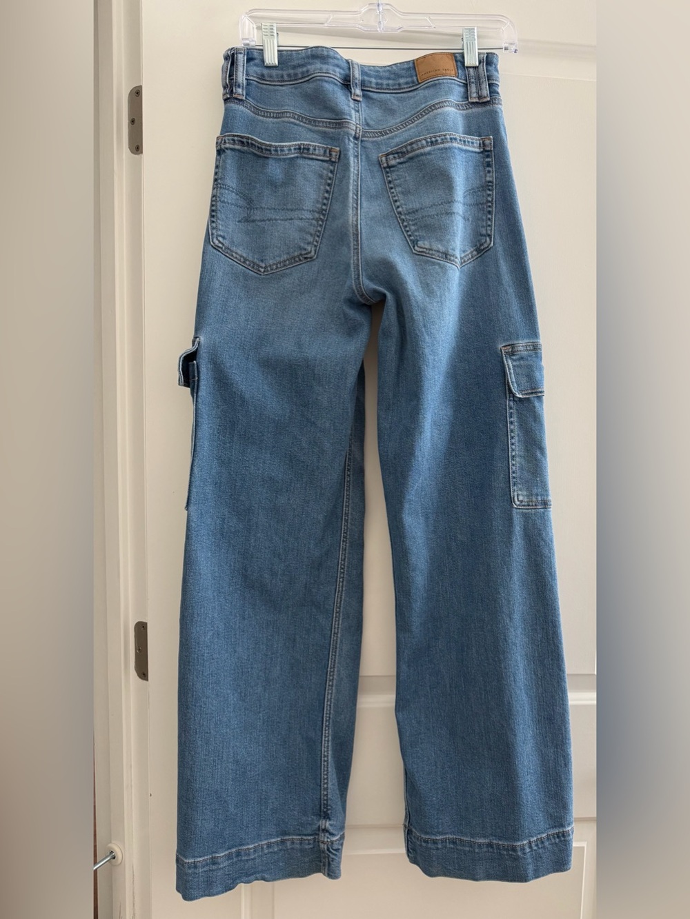 American Eagle High Rise Wide Leg Cargo Jeans - Picture 3 of 12